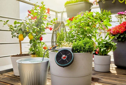 Gardena AquaBloom 13300-20 Solar Urlaubsbewässerung Set mit Tropfern Schlauch