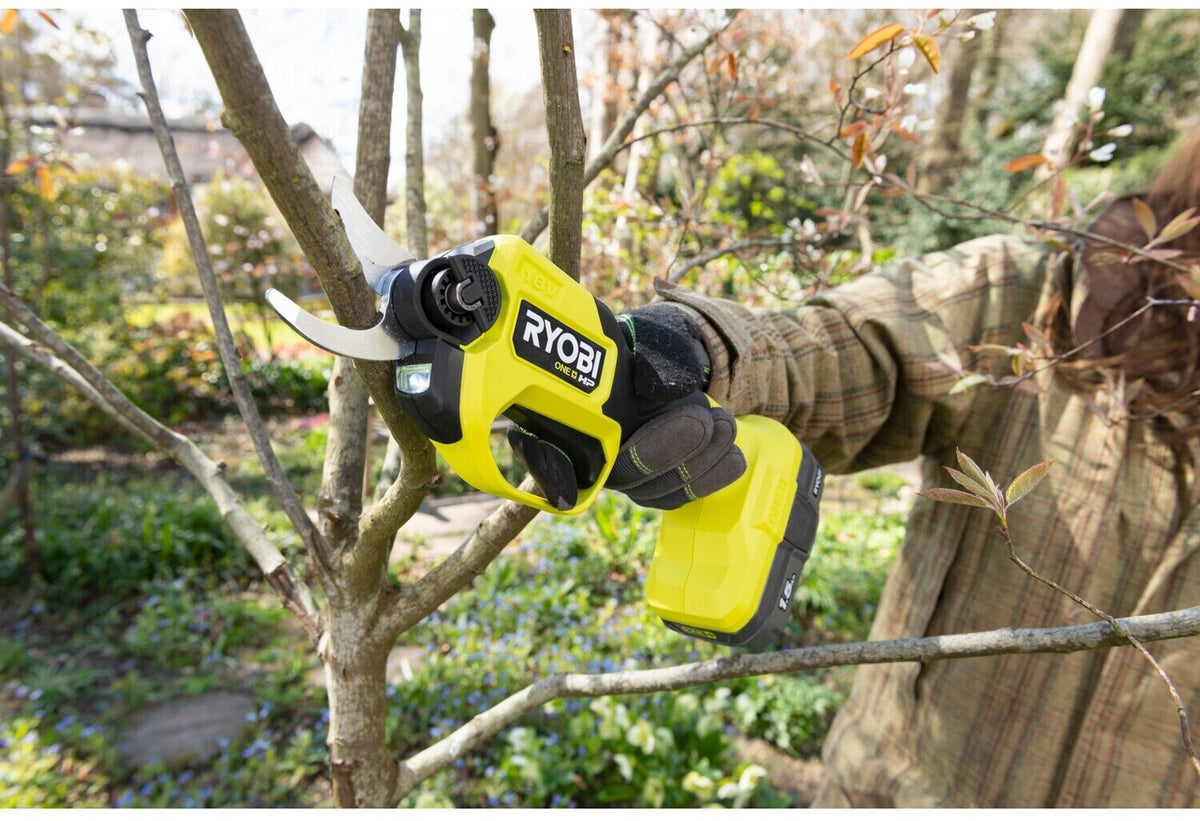 Ryobi ONE+ HP Brushless Akku-Gartenschere RY18SCXA-0 SOLO
