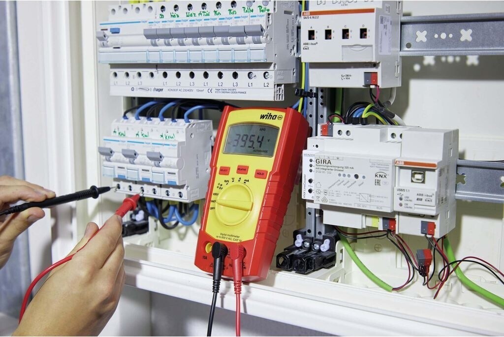 Wiha Digital Multimeter 0-600V AC DC 10A Temperatur Frequenz Kapazität 45218