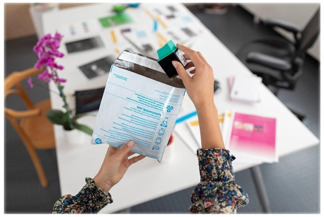 HP 302XL, Black, 8,5ml Pages: 480, High Capacity, F6U68AE#301(Neu) Original V.