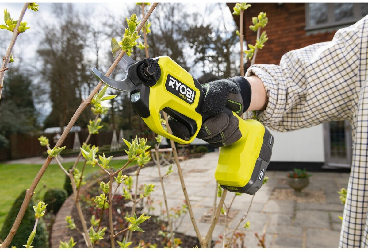 Ryobi ONE+ HP Brushless Akku-Gartenschere RY18SCXA-0 SOLO