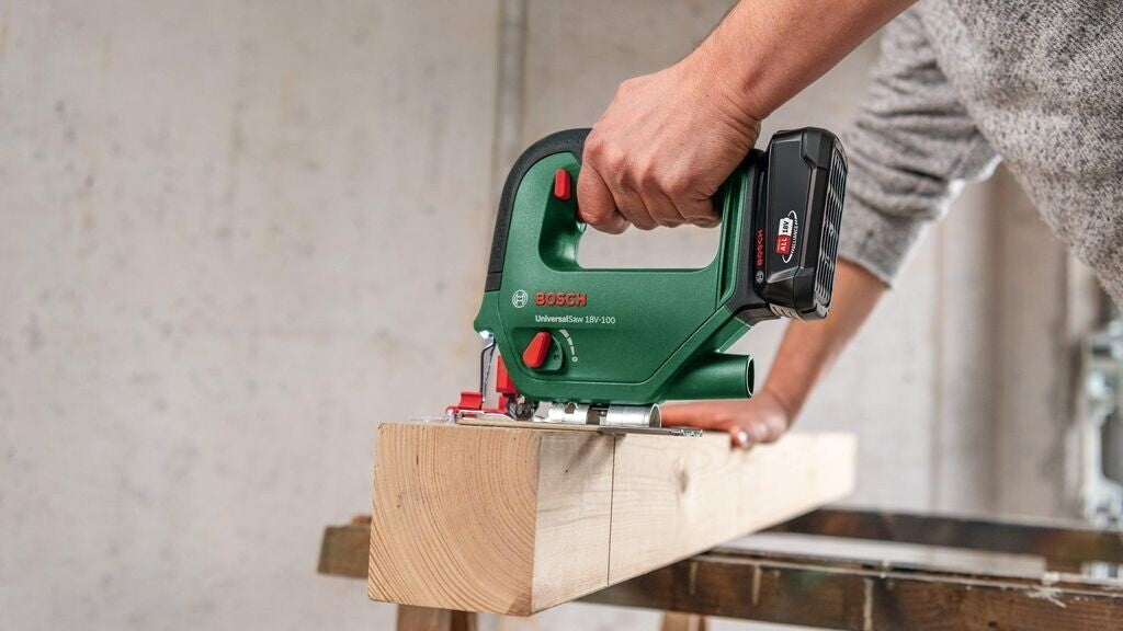 Bosch UniversalSaw 18V-100 Akku-Stichsäge 125mm 06033D5100 SOLO